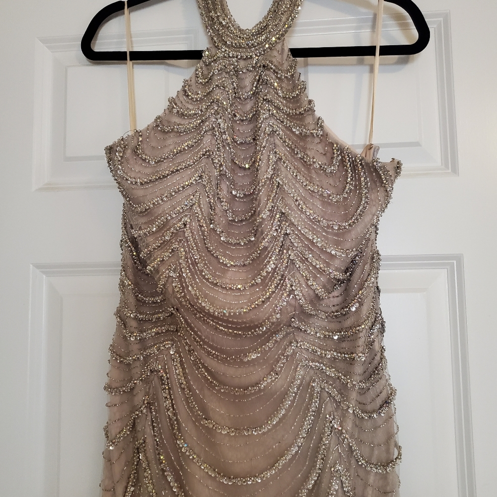 Formal Dress - Picture 3 of 7